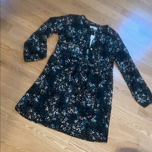 Cream floral long sleeve dress sz 36 NWT